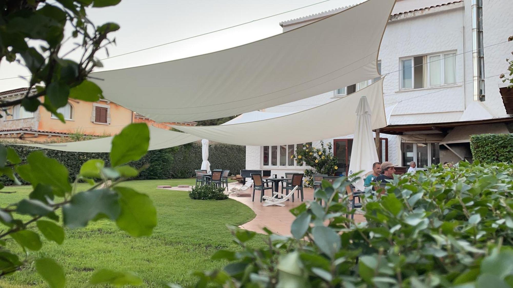 Hotel Al Faro Spiaggia La Cinta Santeodoro San Teodoro  Ngoại thất bức ảnh