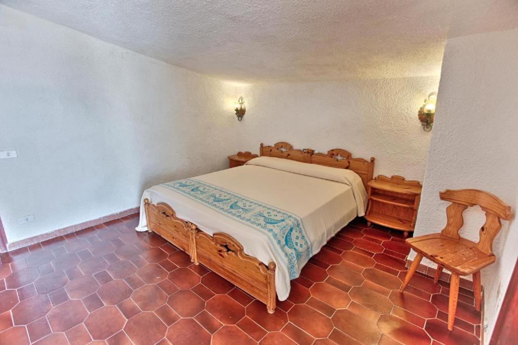 Hotel Al Faro Spiaggia La Cinta Santeodoro San Teodoro  Ngoại thất bức ảnh