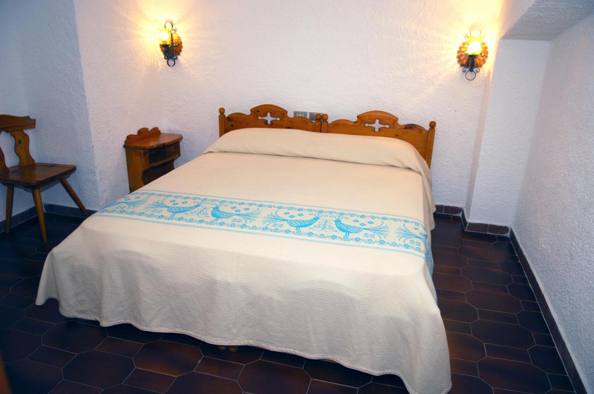 Hotel Al Faro Spiaggia La Cinta Santeodoro San Teodoro  Ngoại thất bức ảnh